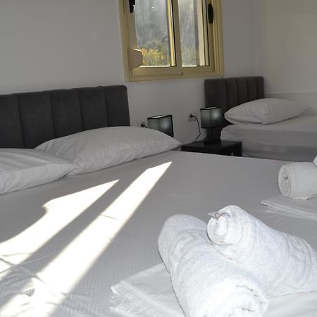 Seaview Gateway 2 Bedrooms Apartment & Garage Vlore Exterior photo